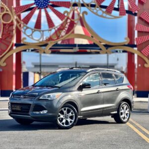 Alternative view of 2016 FORD ESCAPE TITANIUM