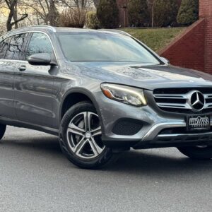 Alternative view of 2017 MERCEDES-BENZ GLC