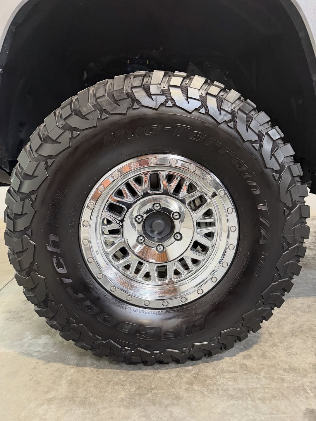 2025 Toyota Tundra 1794 Edition - Image 14