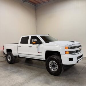 Alternative view of 2018 Chevrolet 2500 LTZ