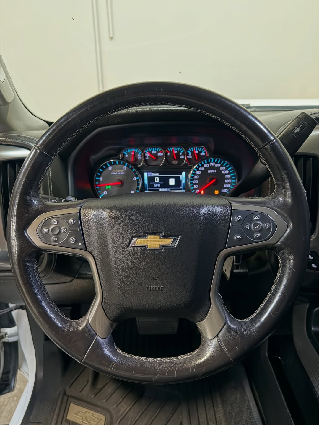 2018 Chevrolet 2500 LTZ - Image 8