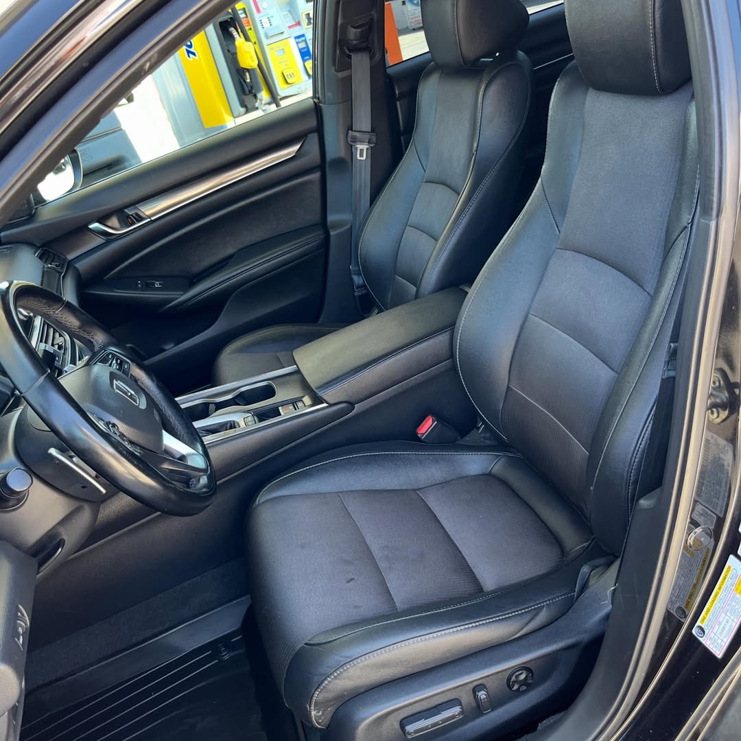 2019 Honda accord sport 4cyl turbo - Image 18