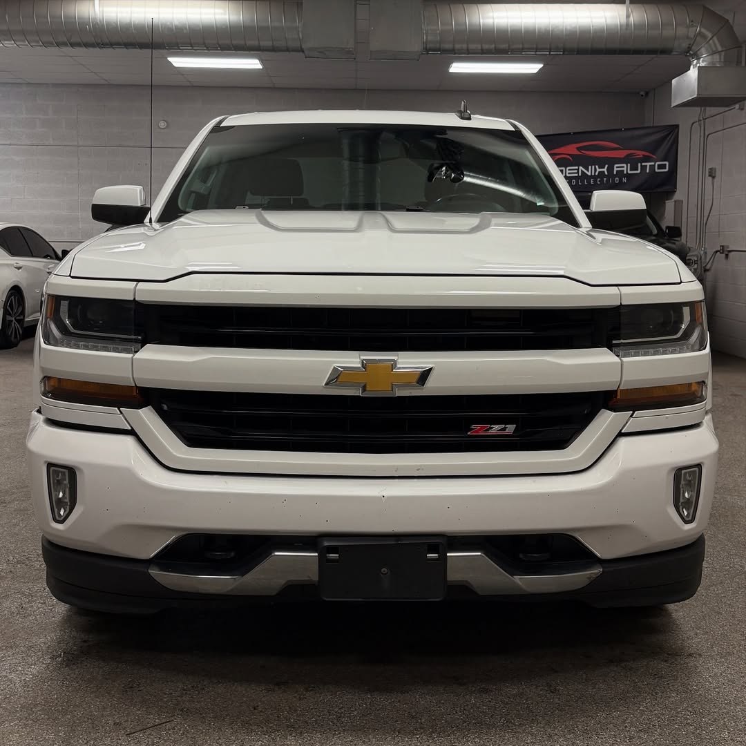 2018 Chevrolet Silverado Z71 - Image 2
