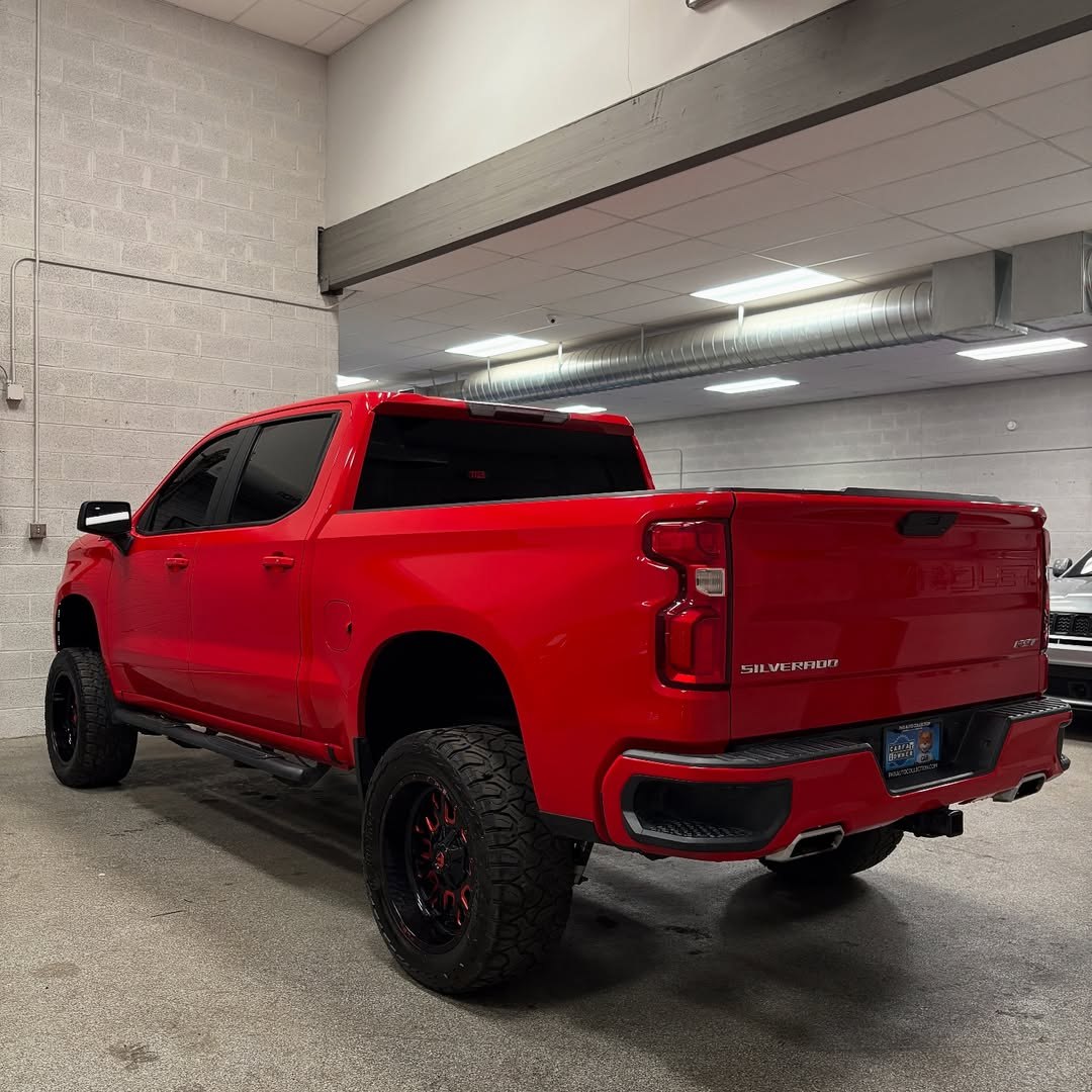 2019 Chevrolet Silverado 1500 RST - Image 5