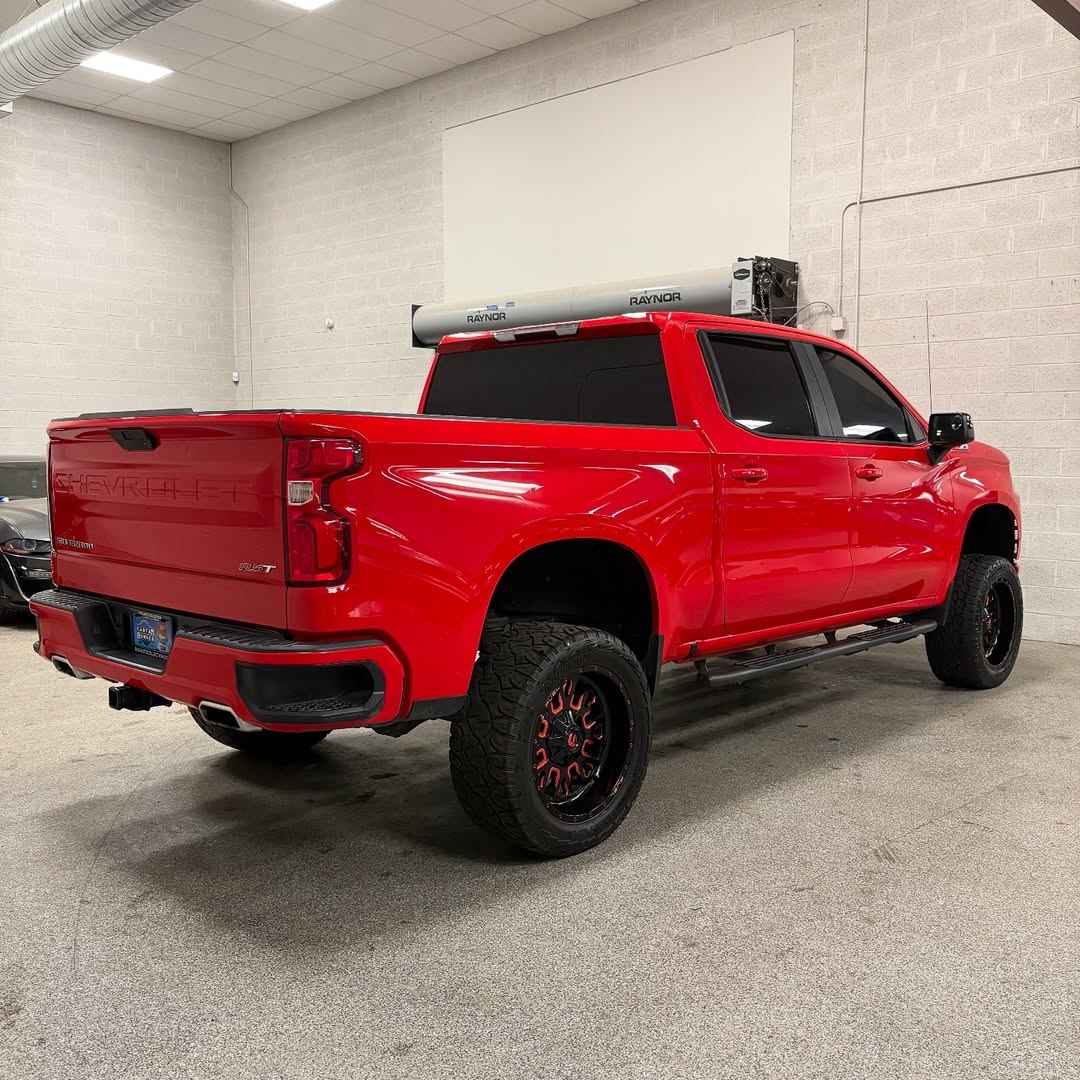 2019 Chevrolet Silverado 1500 RST - Image 4