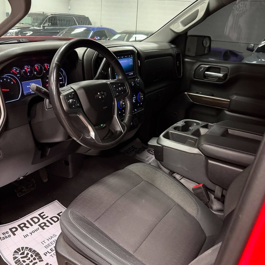 2019 Chevrolet Silverado 1500 RST - Image 9