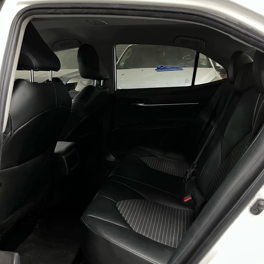 2021 TOYOTA CAMRY SE - Image 10