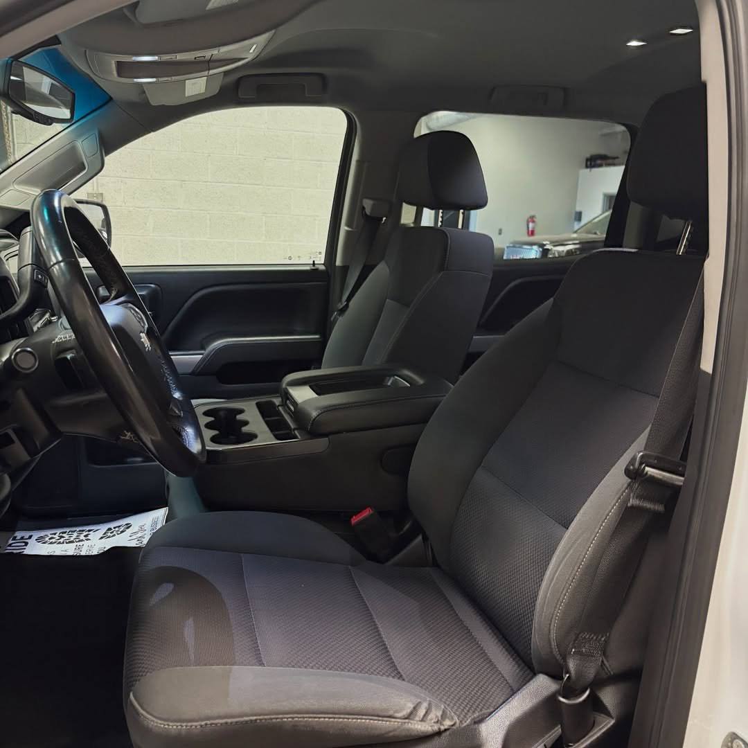 2018 Chevrolet Silverado Z71 - Image 14