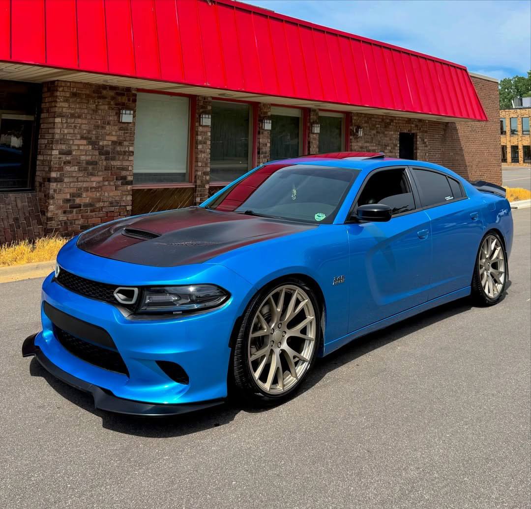 2017 Dodge Charger R/T - Image 6