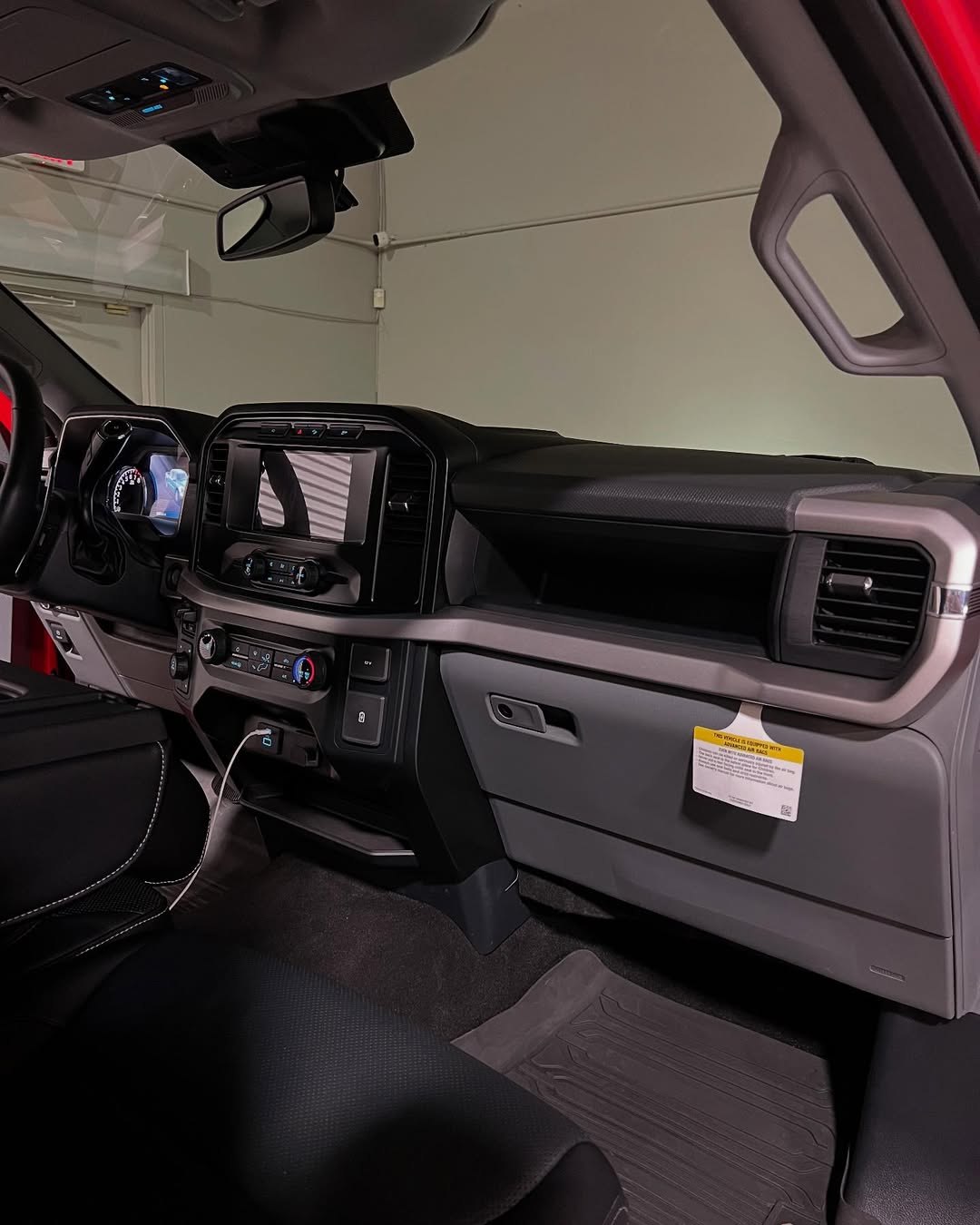 2022 Ford F-150 - Image 14