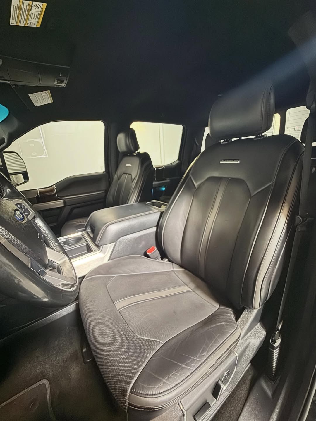 2017 Ford F-250 Platinum - Image 8