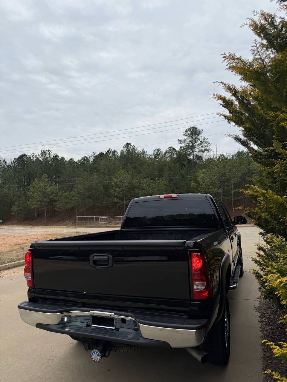 2005 Chevy 2500HD 4x4 6.6L LLY - Image 5