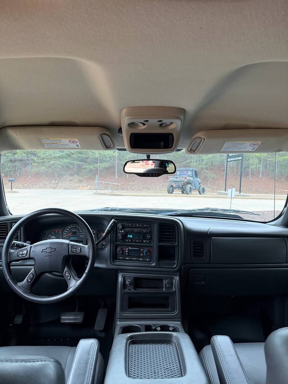 2005 Chevy 2500HD 4x4 6.6L LLY - Image 8