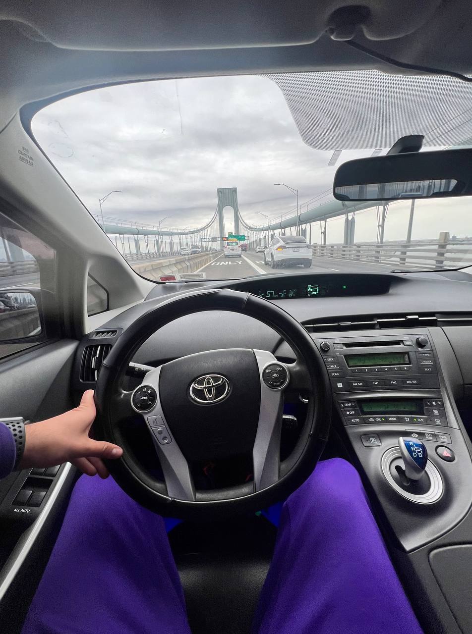 2010 TOYOTA PRIUS - Image 8
