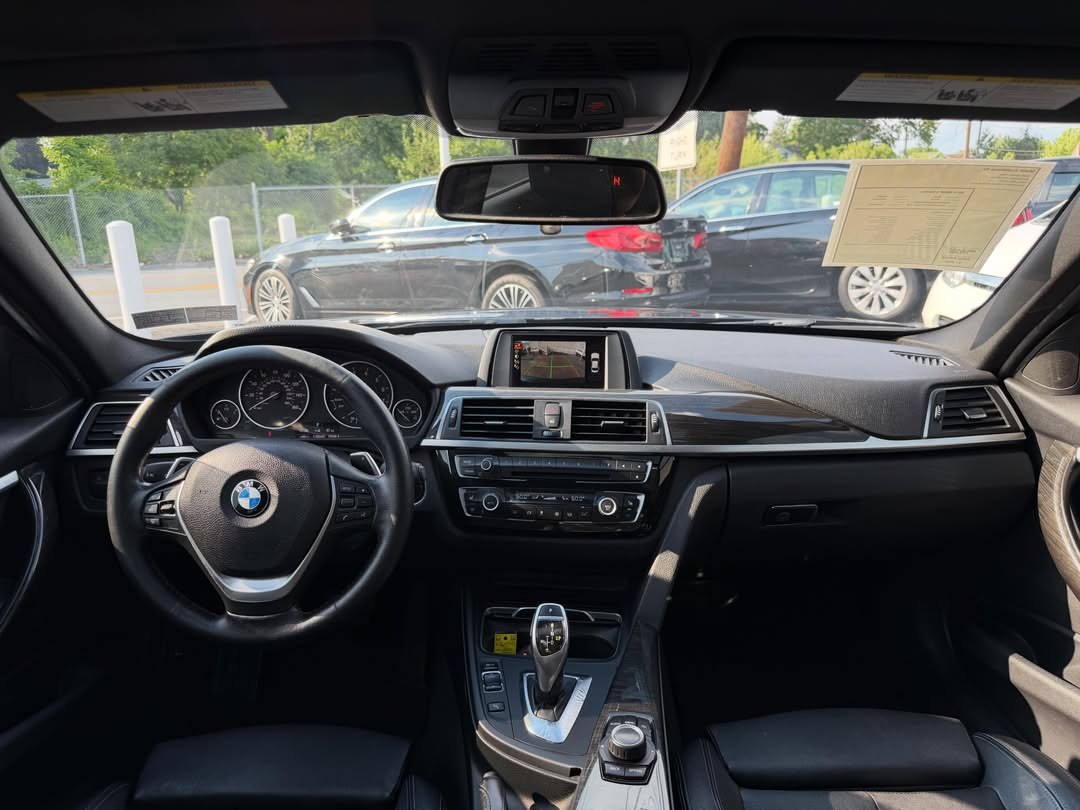 2016 BMW 328i Xdrive - Image 14