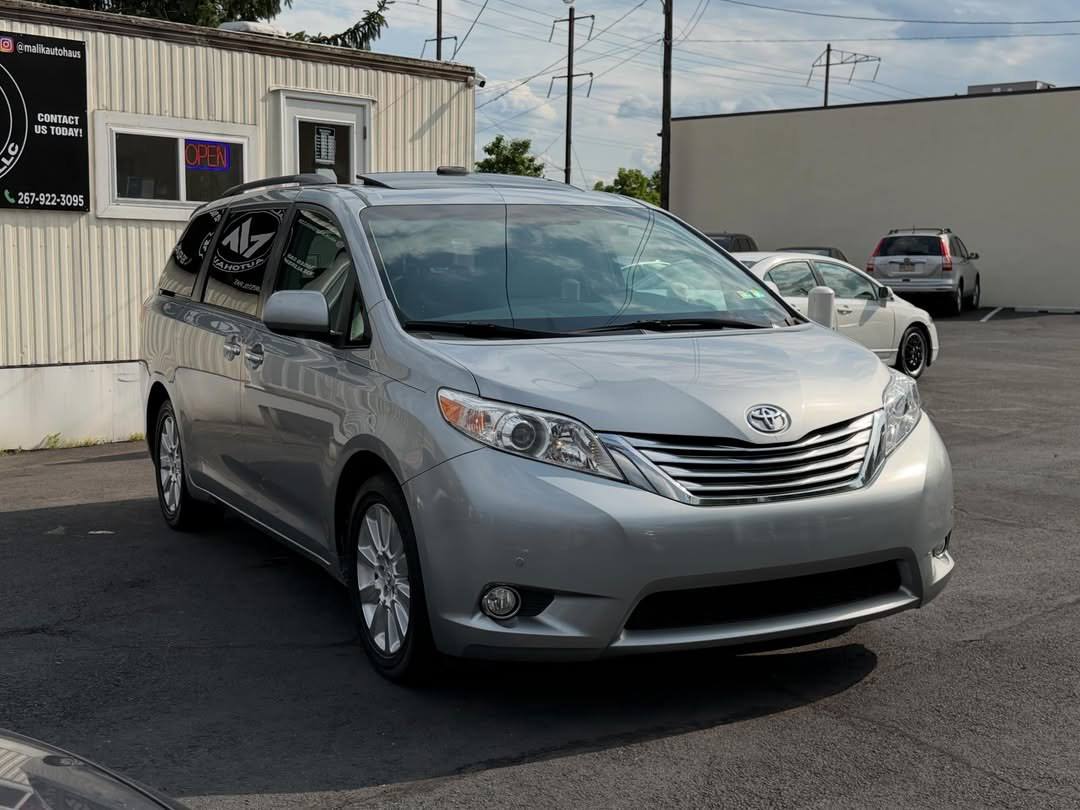2011 Toyota Sienna Limited AWD