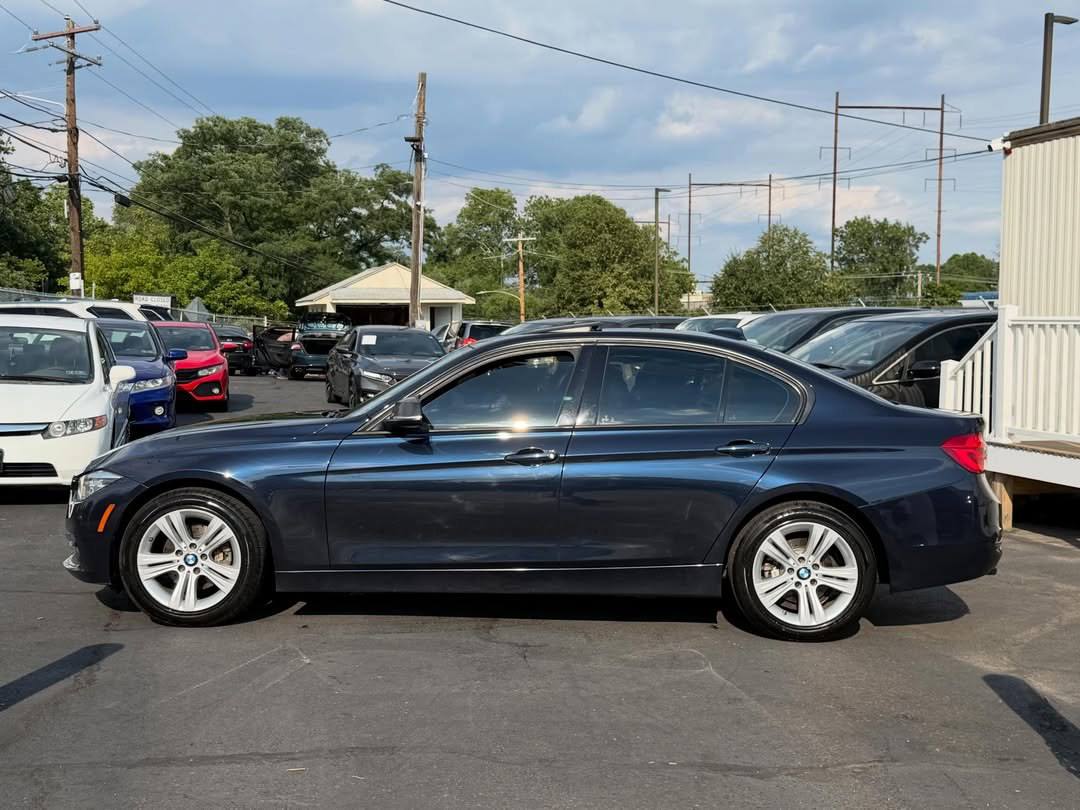 2016 BMW 328i Xdrive - Image 3