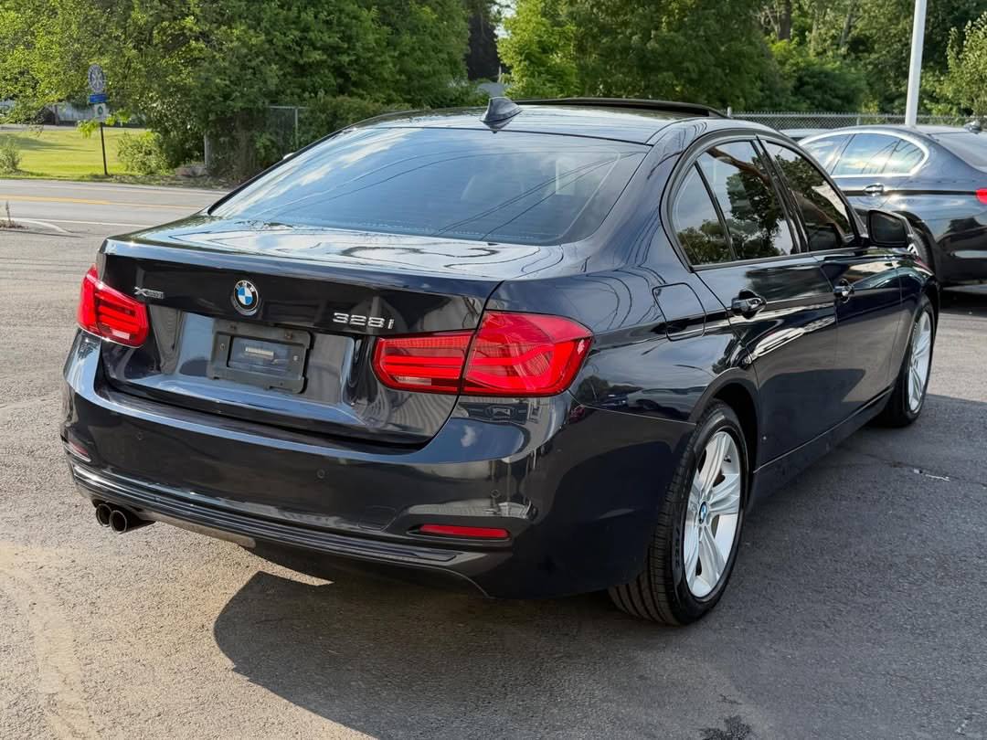 2016 BMW 328i Xdrive - Image 5