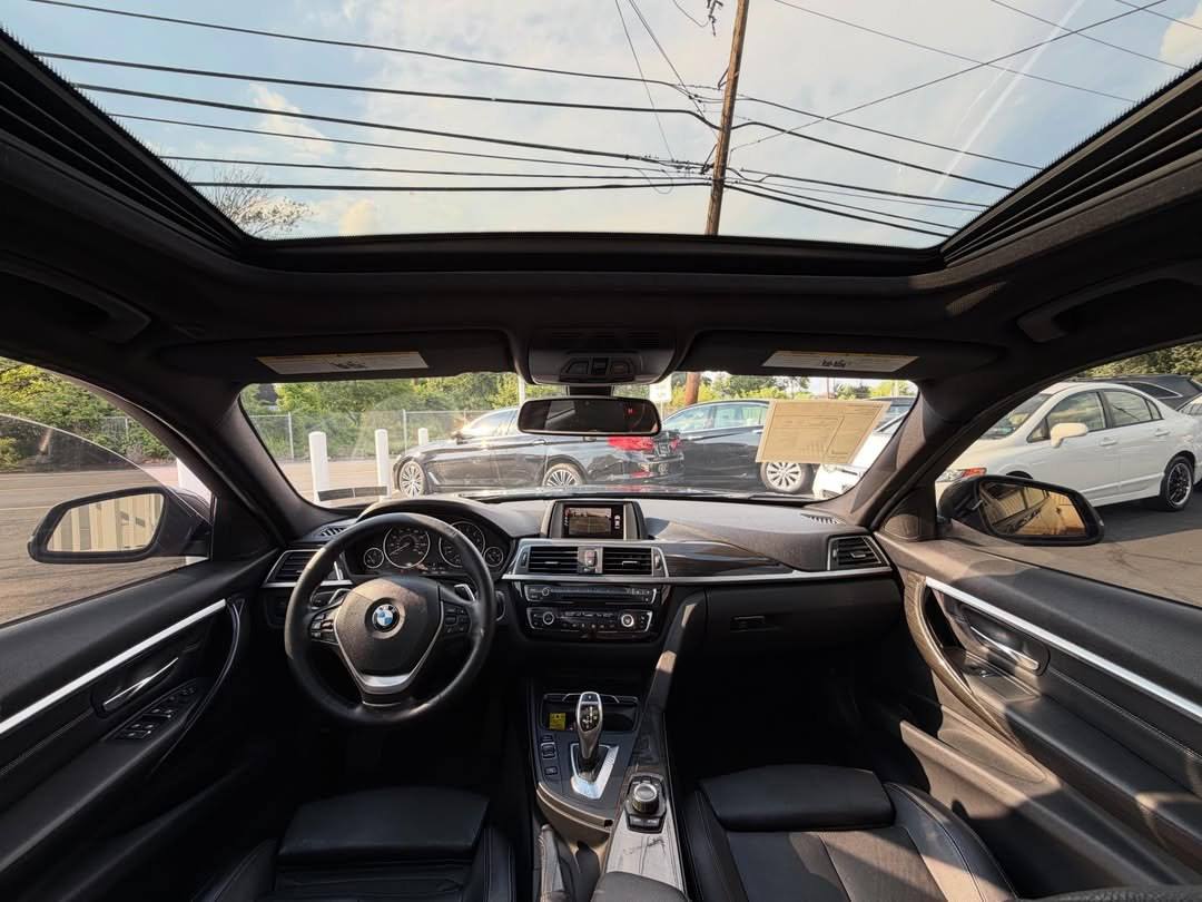 2016 BMW 328i Xdrive - Image 10