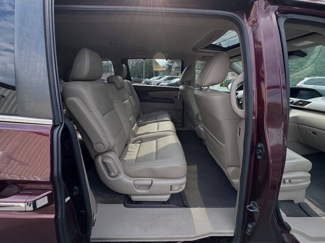 2014 Honda Odyssey EX-L - Image 12