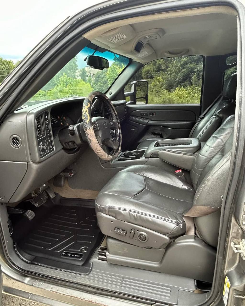 2007 Chevrolet Silverado Classic 2500HD LT - Image 11