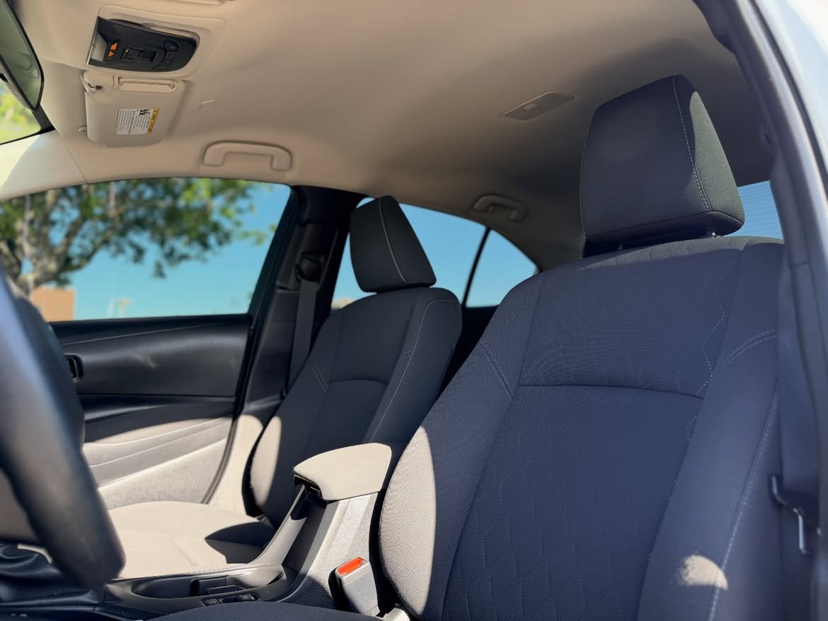 2023 Toyota Corolla LE - LOW MILES! - Image 7