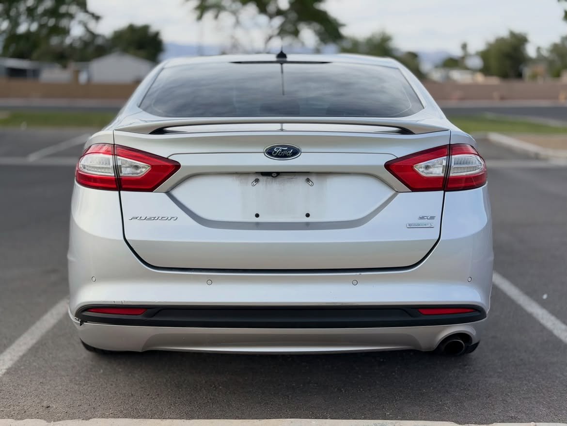 2015 Ford Fusion SE - Image 3